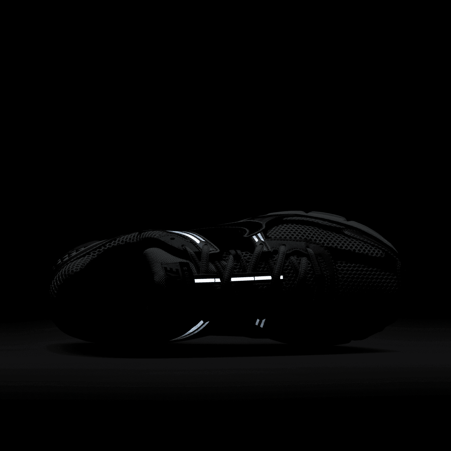 Zoom Vomero 5 'Metallic Silver Black'