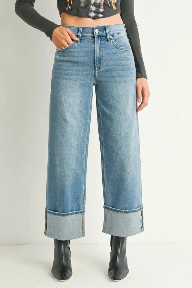 Cuffed Wide Jeans
