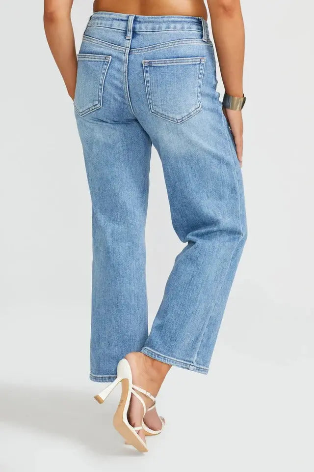 Straight Jeans