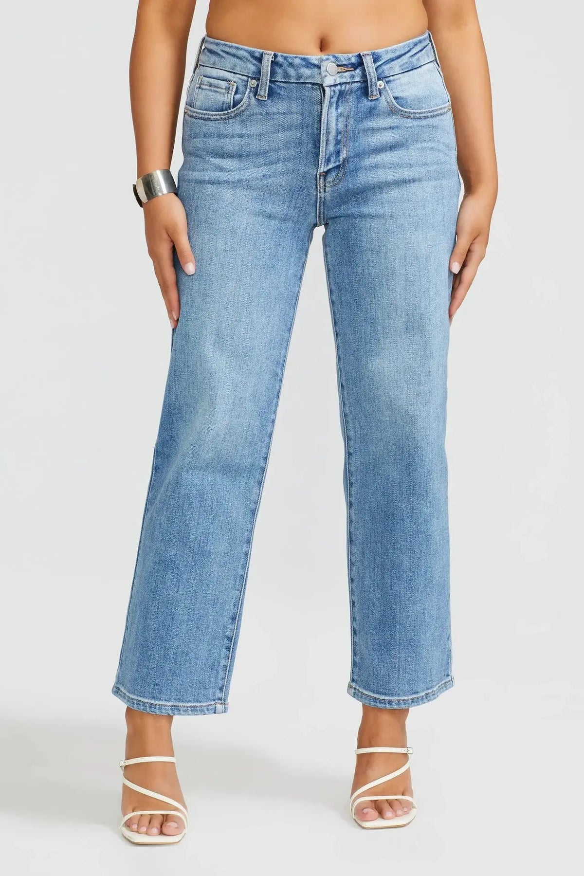 Straight Jeans